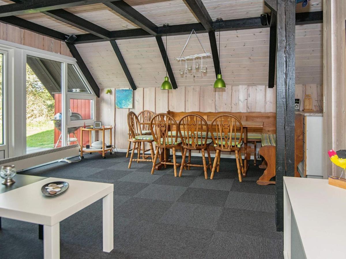 6 Person Holiday Home In R M Toftum  外观 照片