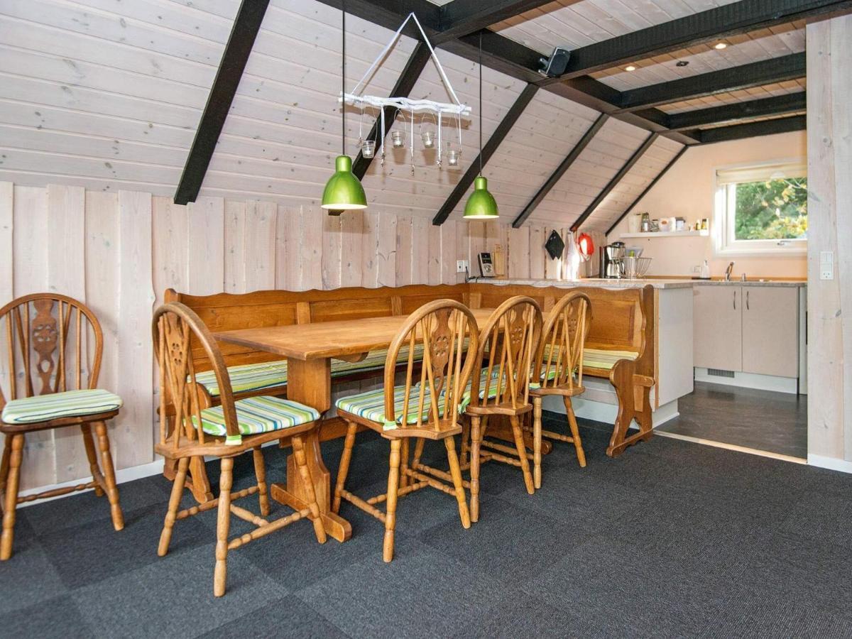 6 Person Holiday Home In R M Toftum  外观 照片